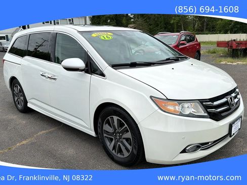 Used 2016 Honda Odyssey Touring image 3