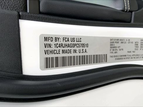 Certified 2023 Jeep Grand Cherokee Altitude image 33