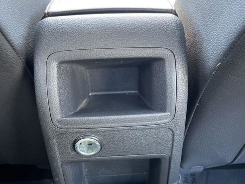 Used 2017 Volkswagen Jetta GLI FWD image 23