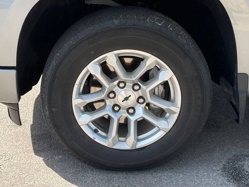 Used 2024 Chevrolet Silverado 1500 RST AWD/4WD image 33