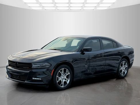 Used 2015 Dodge Charger SXT w/ AWD Premium Group image 9