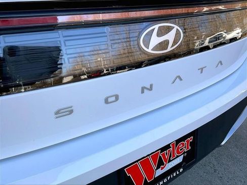 Used 2026 Hyundai Sonata SE FWD image 23