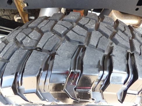 Used 2020 Ford F250 XLT w/ FX4 Off-Road Package AWD/4WD image 60