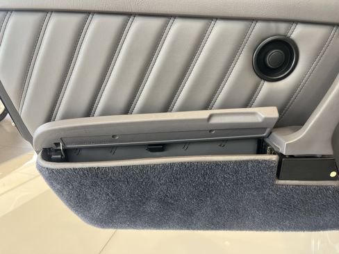 Used 1992 Porsche 911 Carrera image 29