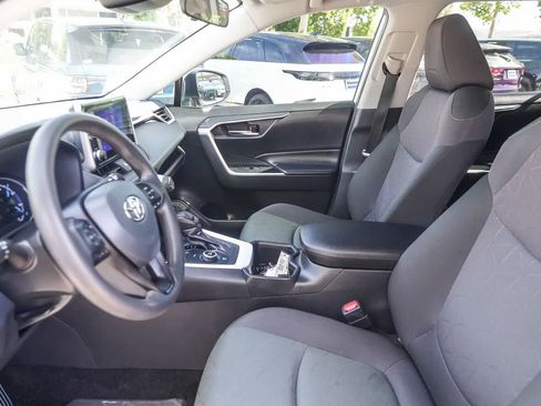 Used 2024 Toyota RAV4 XLE AWD/4WD image 17