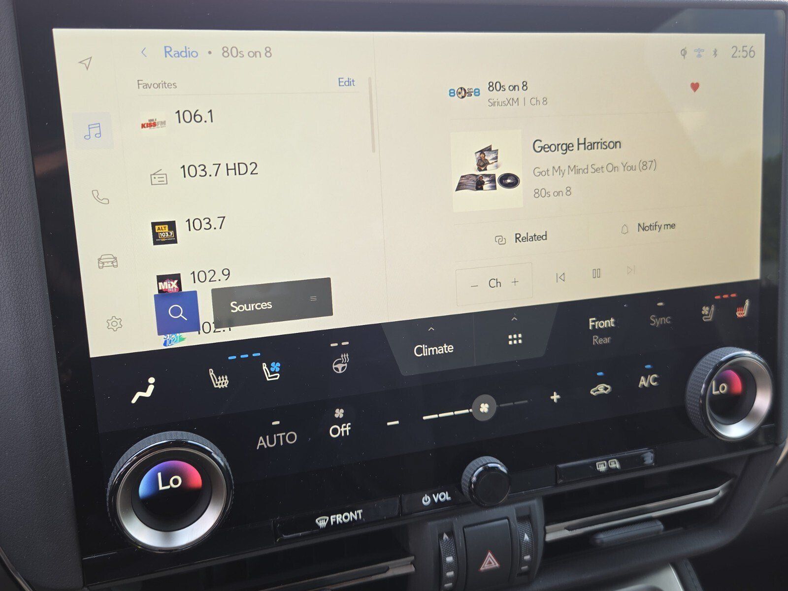 Certified 2025 Lexus GX 550 w/ Cold Area Package AWD/4WD image 22