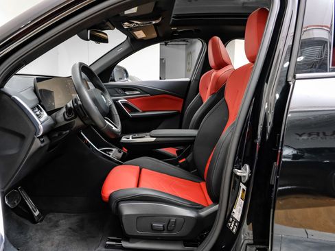 Used 2025 BMW X2 xDrive28i w/ M Sport Package image 4