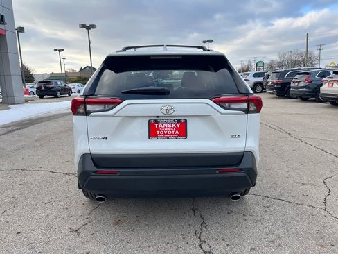 Used 2024 Toyota RAV4 XLE Premium image 4