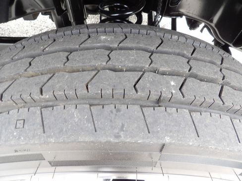 Used 2022 Ford F550 4x4 Crew Cab Super Duty w/ Power Equipment Group image 59