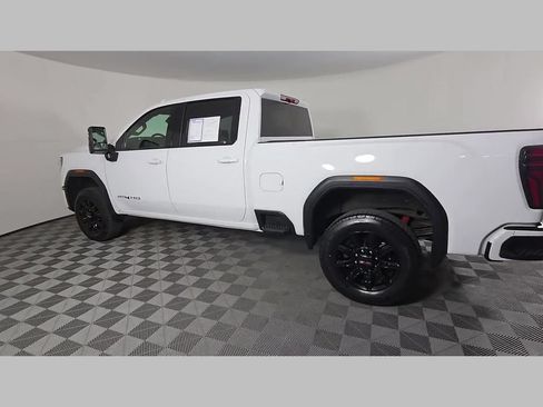 Used 2025 GMC Sierra 2500 AT4 AWD/4WD image 46