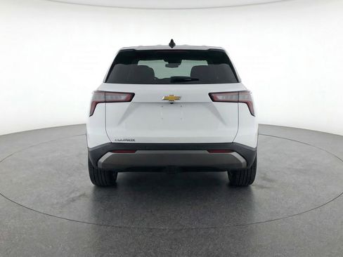 Used 2025 Chevrolet Equinox LT FWD image 7