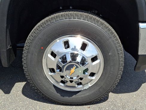 New 2026 Chevrolet Silverado 3500 LT w/ All Star Edition AWD/4WD image 5