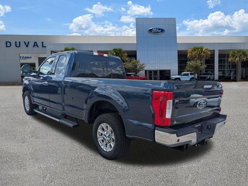 Used 2017 Ford F250 Lariat w/ Chrome Package RWD image 6