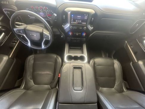 Used 2019 Chevrolet Silverado 1500 LT Trail Boss AWD/4WD image 19