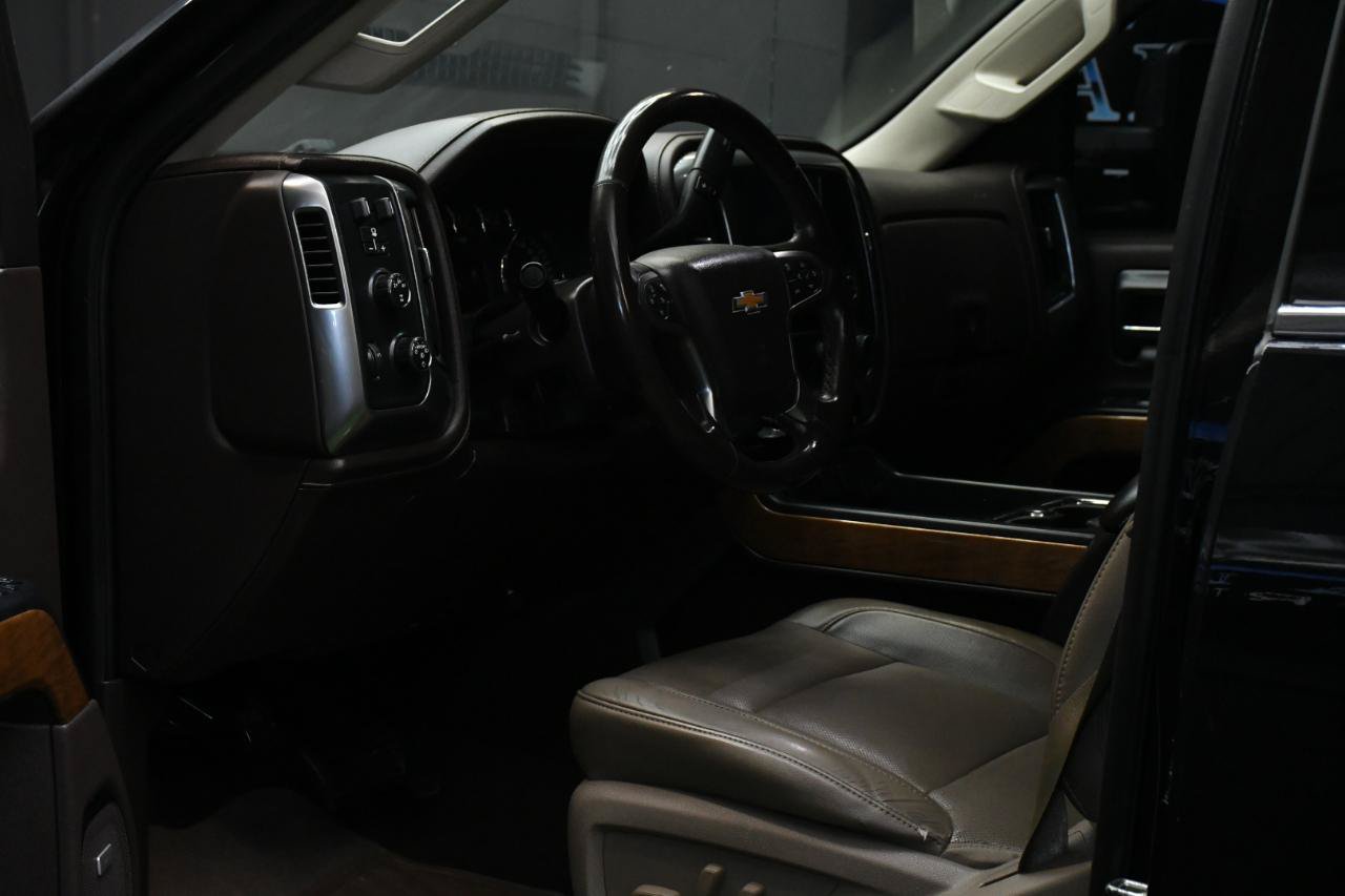Used 2016 Chevrolet Silverado 3500 LTZ w/ Duramax Plus Package AWD/4WD image 18