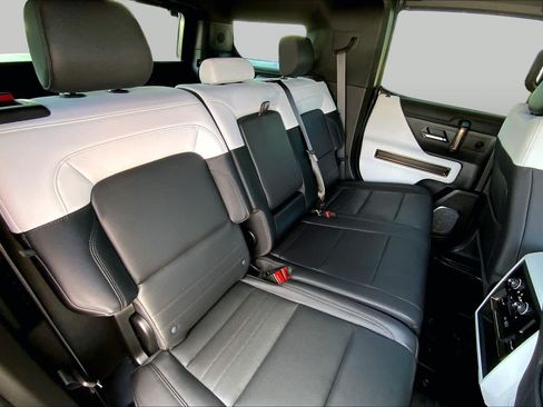 Used 2024 GMC Hummer EV 3X w/ LPO, Illumination Package AWD/4WD image 17