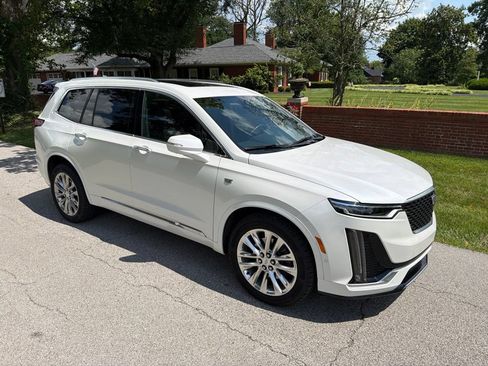 Used 2021 Cadillac XT6 Premium Luxury AWD/4WD image 3