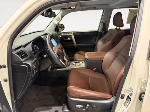Used 2023 Toyota 4Runner Limited image 10
