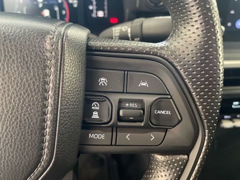 Used 2026 Toyota Tacoma SR AWD/4WD image 9