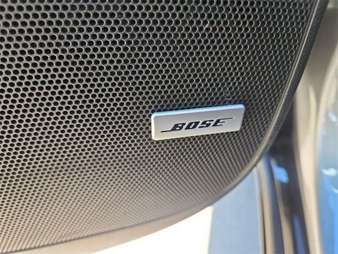 Used 2024 Buick Enclave Premium image 23