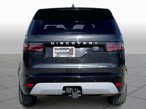 Used 2023 Land Rover Discovery Metropolitan Edition image 5