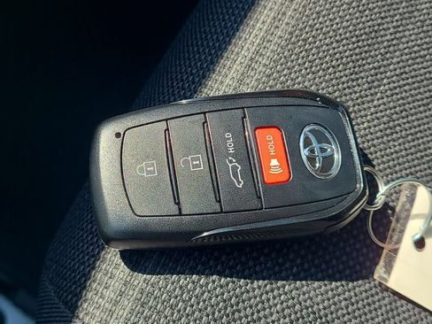 Used 2026 Toyota RAV4 SE w/ Convenience Package FWD image 24