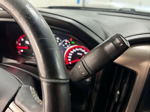 Used 2014 GMC Sierra 1500 Denali w/ Suspension Package, Off-Road AWD/4WD image 17