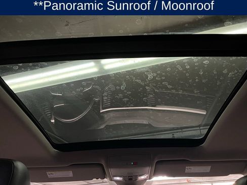 Certified 2023 Volkswagen Atlas SEL Premium image 10