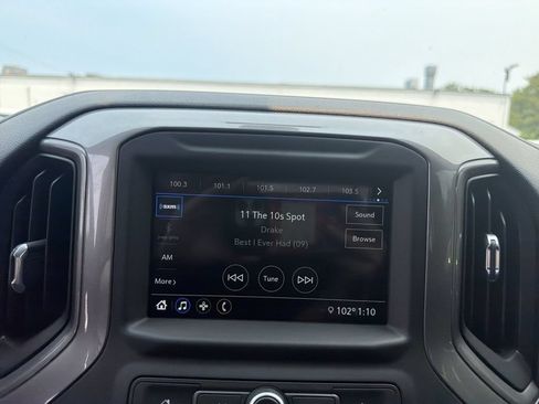 Used 2019 Chevrolet Silverado 1500 Custom Trail Boss AWD/4WD image 23