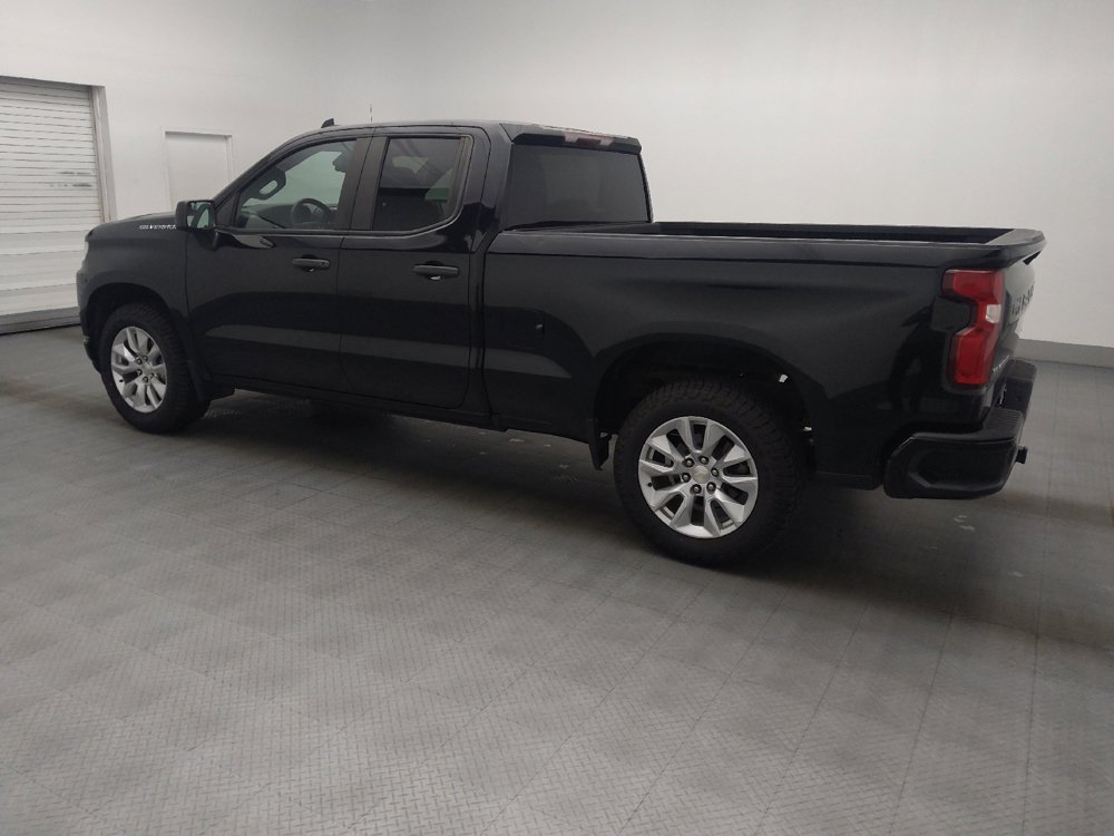Used 2019 Chevrolet Silverado 1500 Custom w/ Custom Value Package RWD image 3