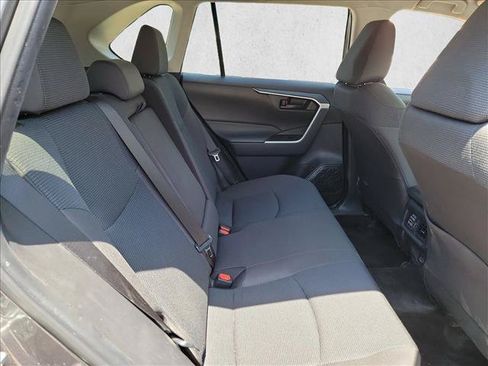 Used 2024 Toyota RAV4 LE AWD/4WD image 16