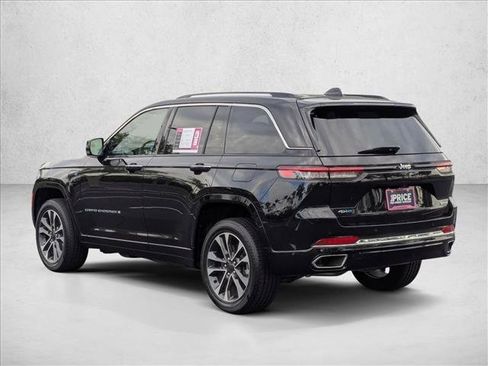 Used 2022 Jeep Grand Cherokee Overland AWD/4WD image 8