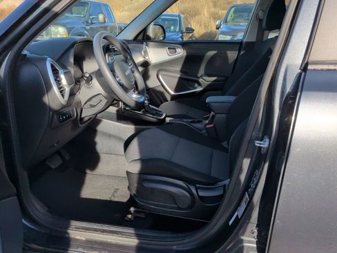 Certified 2023 Kia Soul LX w/ LX Technology Package image 10