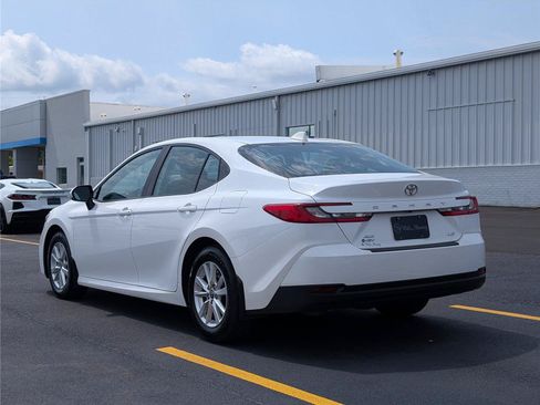 Used 2025 Toyota Camry LE w/ Convenience Package AWD/4WD image 3