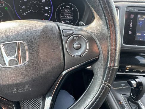Used 2018 Honda HR-V EX image 17