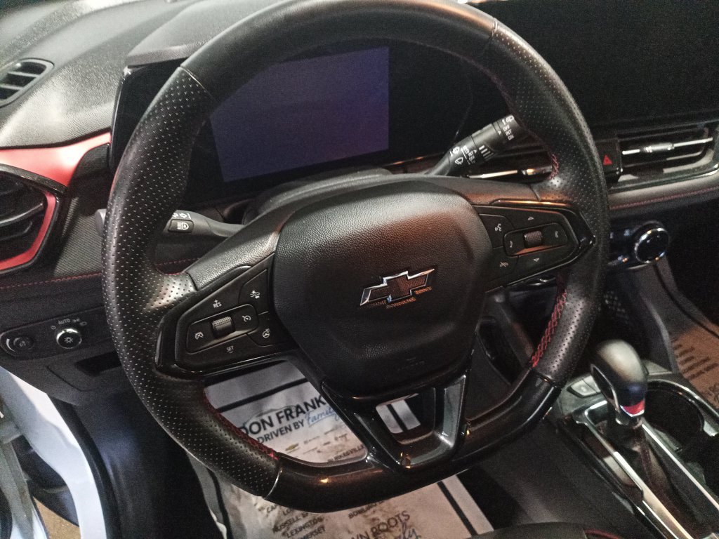 Used 2024 Chevrolet TrailBlazer RS w/ Convenience Package FWD image 16