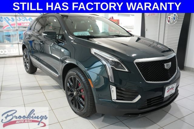 Used 2025 Cadillac XT5 Sportv w/ LPO, Bronce Accent Package AWD/4WD image 1