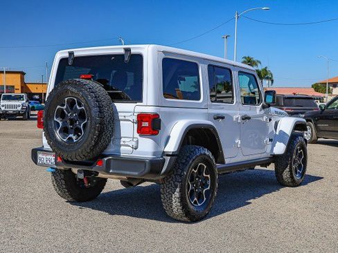 Used 2023 Jeep Wrangler Unlimited Rubicon 4xe image 4