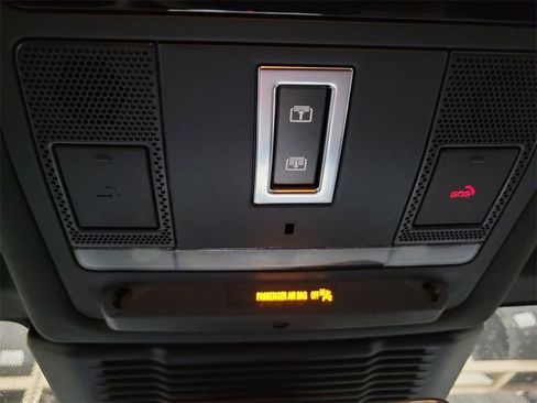 New 2025 Land Rover Discovery Sport Dynamic SE image 21