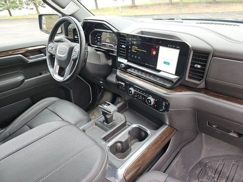 Used 2024 GMC Sierra 1500 Elevation w/ Elevation Premium Package image 14