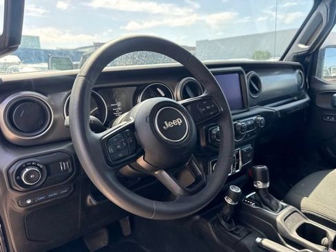 Used 2023 Jeep Wrangler Unlimited w/ 8.4" Radio Group AWD/4WD image 8