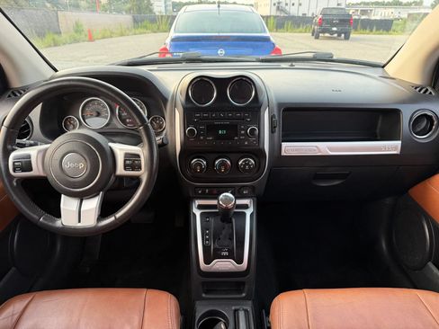 Used 2016 Jeep Compass High Altitude AWD/4WD image 3