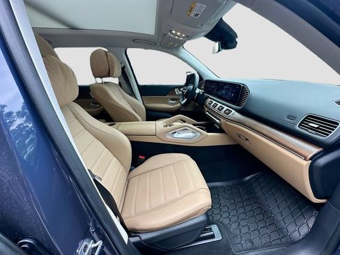 Certified 2026 Mercedes-Benz GLS 450 4MATIC image 31