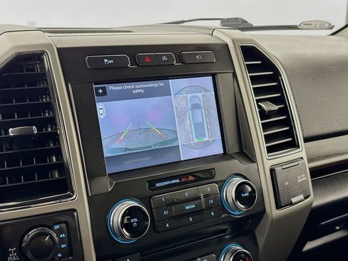 Used 2017 Ford F150 Lariat w/ Equipment Group 502A Luxury AWD/4WD image 15