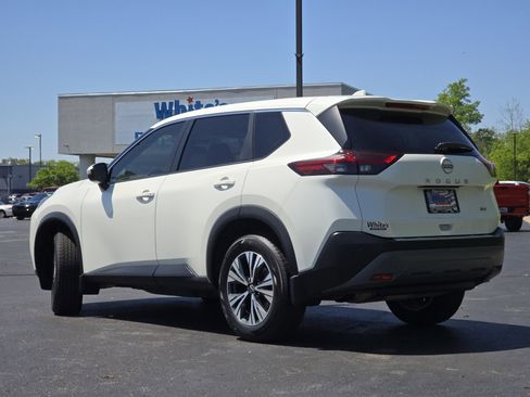 Used 2023 Nissan Rogue SV FWD image 20