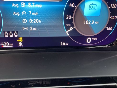 New 2025 Volkswagen Atlas Cross Sport SE image 6