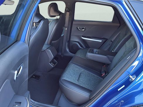 New 2025 Kia K4 GT-Line Turbo w/ GT-Line Sunroof Package FWD image 16