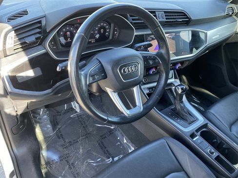 Used 2023 Audi Q3 2.0T Premium image 19