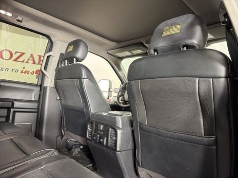 Used 2019 Ford F250 Lariat w/ Lariat Ultimate Package image 19