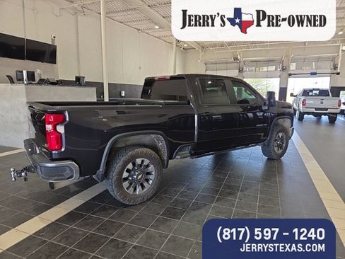 Used 2024 Chevrolet Silverado 2500 LT AWD/4WD image 5